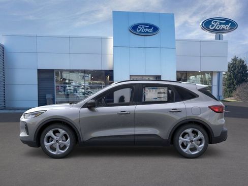 New 2026 Ford Escape ST-Line w/ Cold Weather Package AWD/4WD image 3