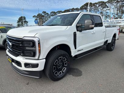 New 2026 Ford F350 Platinum w/ FX4 Off-Road Package