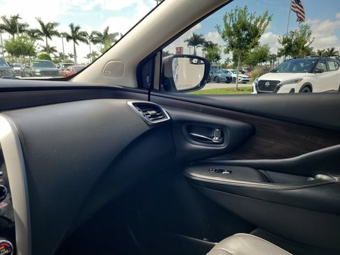 Used 2020 Nissan Murano Platinum w/ Cargo Package FWD image 29