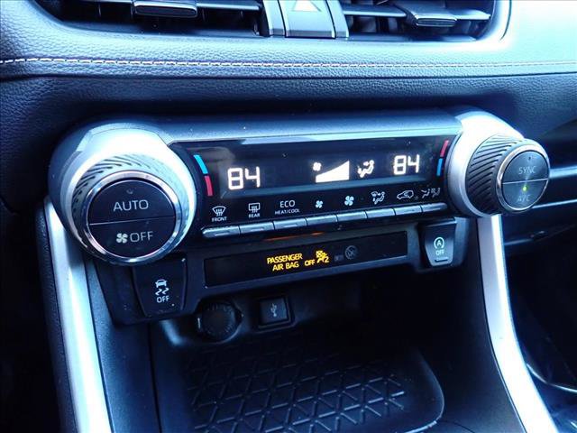 Used 2022 Toyota RAV4 XLE AWD/4WD image 18