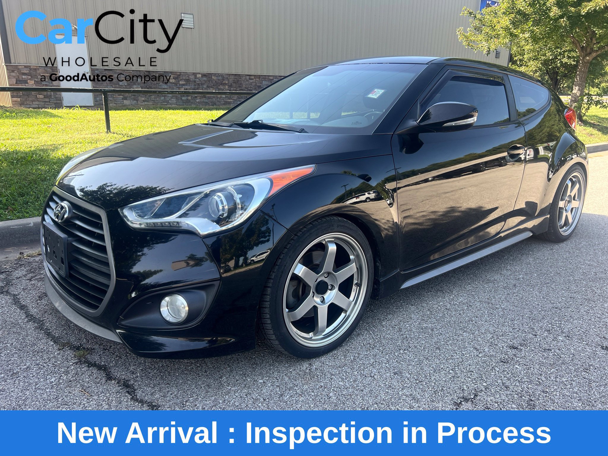 Used 2016 Hyundai Veloster Turbo FWD image 1