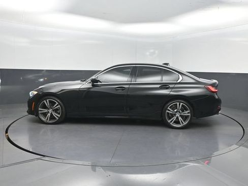 Used 2022 BMW 330i Sedan w/ Driving Assistance Package RWD image 3