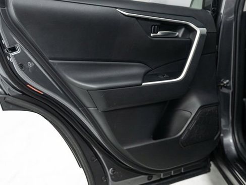 Used 2021 Toyota RAV4 XLE image 25