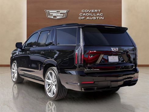 Certified 2025 Cadillac Escalade Sport Platinum image 3