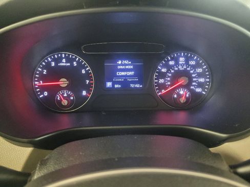 Used 2020 Kia Sorento S FWD image 23