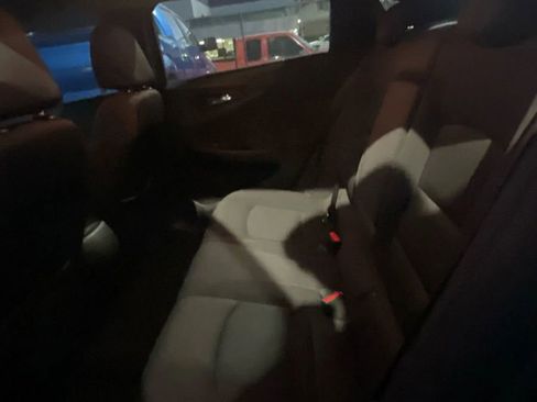 Used 2017 Chevrolet Malibu LS image 27