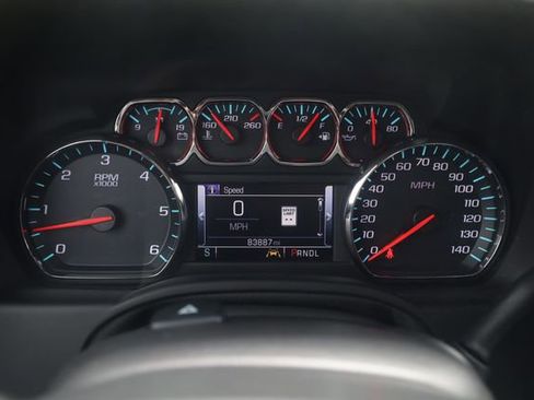 Used 2018 Chevrolet Tahoe LT w/ Luxury Package AWD/4WD image 19