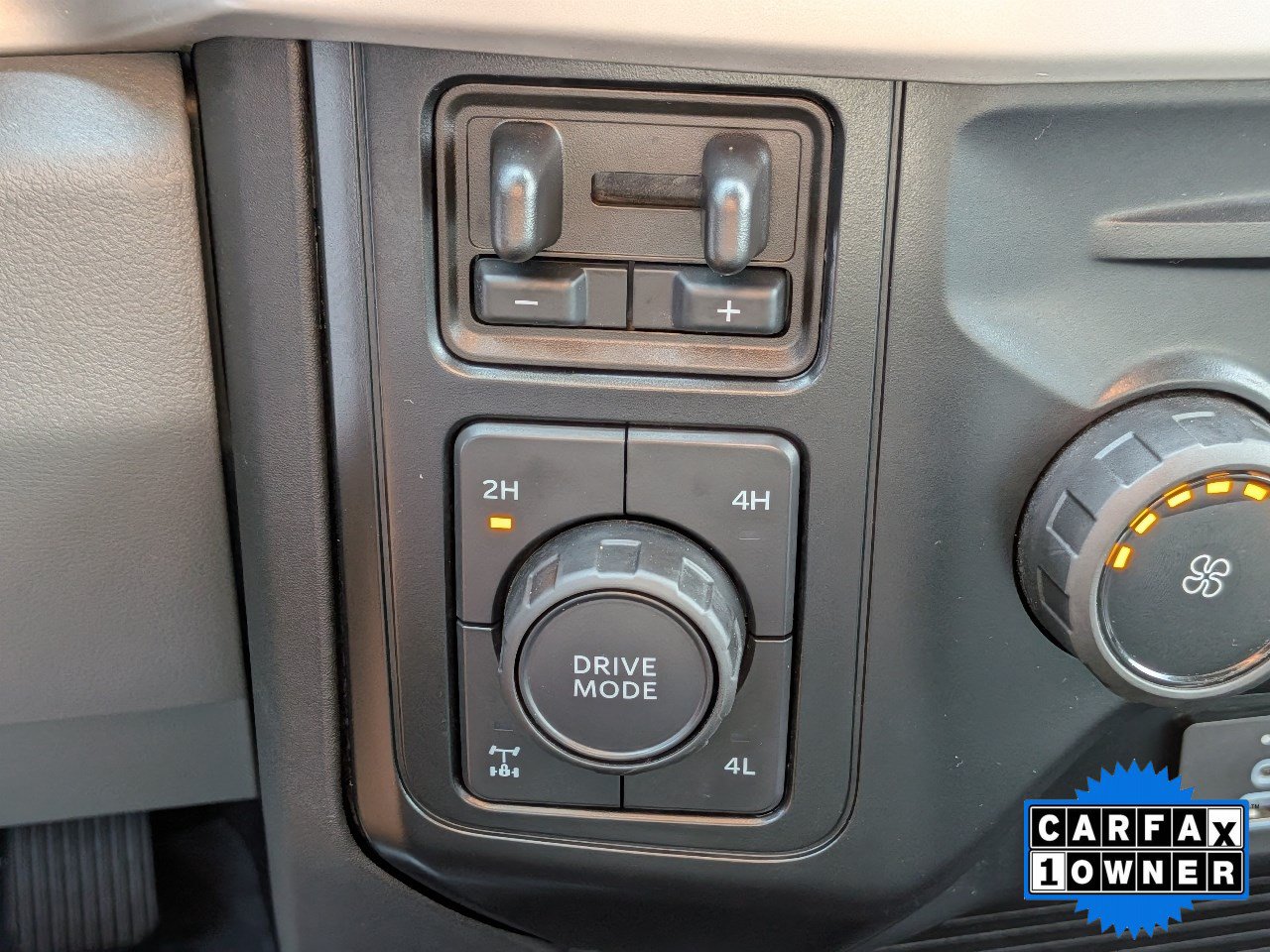 Certified 2025 Ford F350 XLT w/ 360-Degree Camera Package AWD/4WD image 24