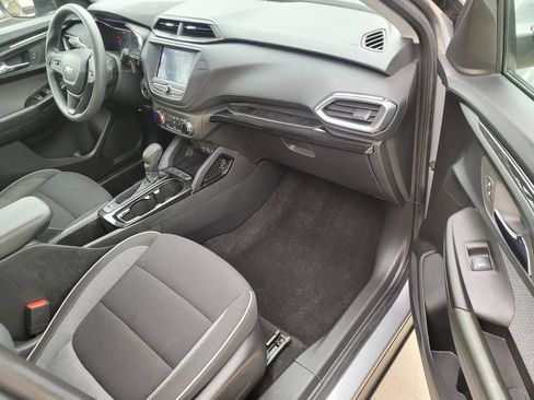 Used 2023 Chevrolet TrailBlazer LT FWD image 23