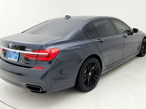 Used 2017 BMW 750i xDrive image 6