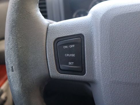 Used 2007 Jeep Grand Cherokee Limited w/ Trailer Tow Group IV AWD/4WD image 28