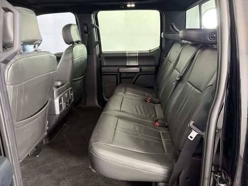 Used 2018 Ford F150 XLT w/ Equipment Group 302A Luxury image 7