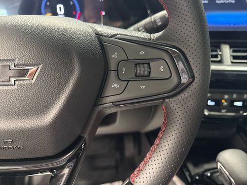 New 2026 Chevrolet Trax RS w/ Sunroof Package FWD image 6