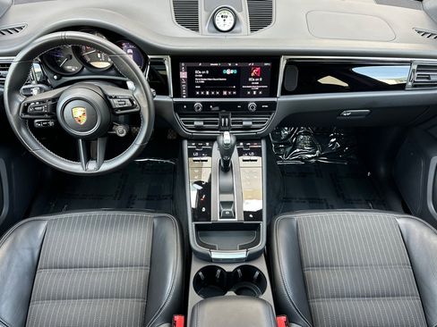 Used 2023 Porsche Macan AWD/4WD image 12