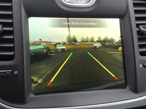 Used 2023 Chrysler 300 Touring L w/ Popular Equipment Group image 18