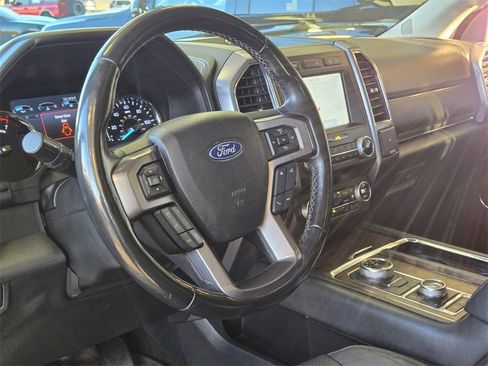 Used 2020 Ford Expedition Platinum image 12