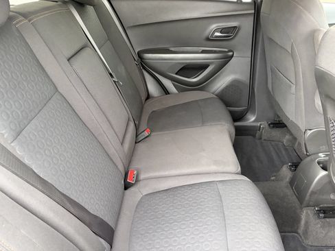 Certified 2022 Chevrolet Trax LS w/ Tint and Cruise Package FWD image 14