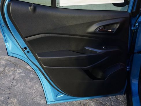 New 2026 Chevrolet Trax ACTIV w/ Sunroof Package image 25