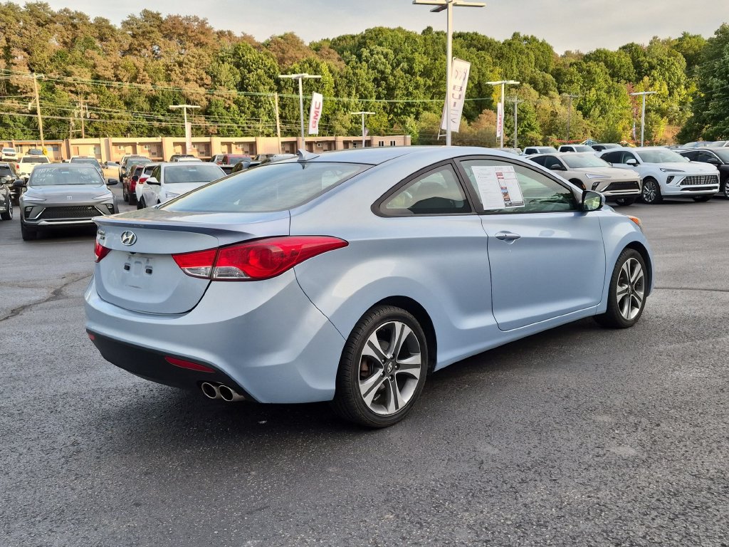 Used 2013 Hyundai Elantra SE w/ Technology Pkg FWD image 6