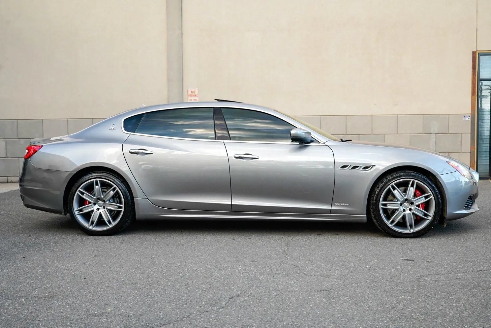 Used 2017 Maserati Quattroporte S GranLusso Q4 AWD/4WD image 4
