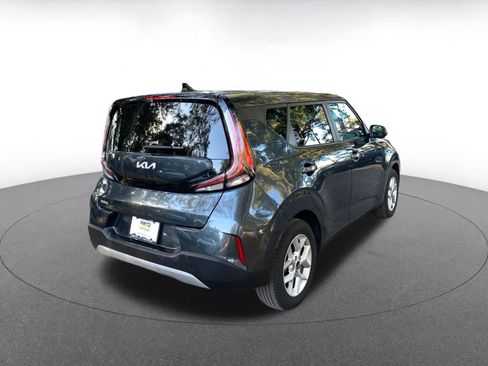 Used 2025 Kia Soul LX w/ LX Technology Package image 7