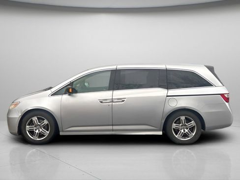 Used 2011 Honda Odyssey Touring image 6