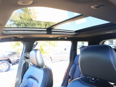 New 2025 Jeep Grand Cherokee L Limited image 18