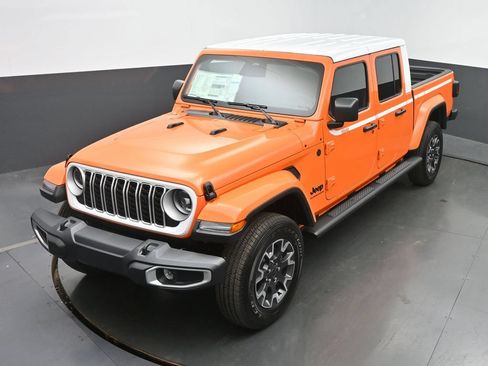 New 2026 Jeep Gladiator Sport AWD/4WD image 36