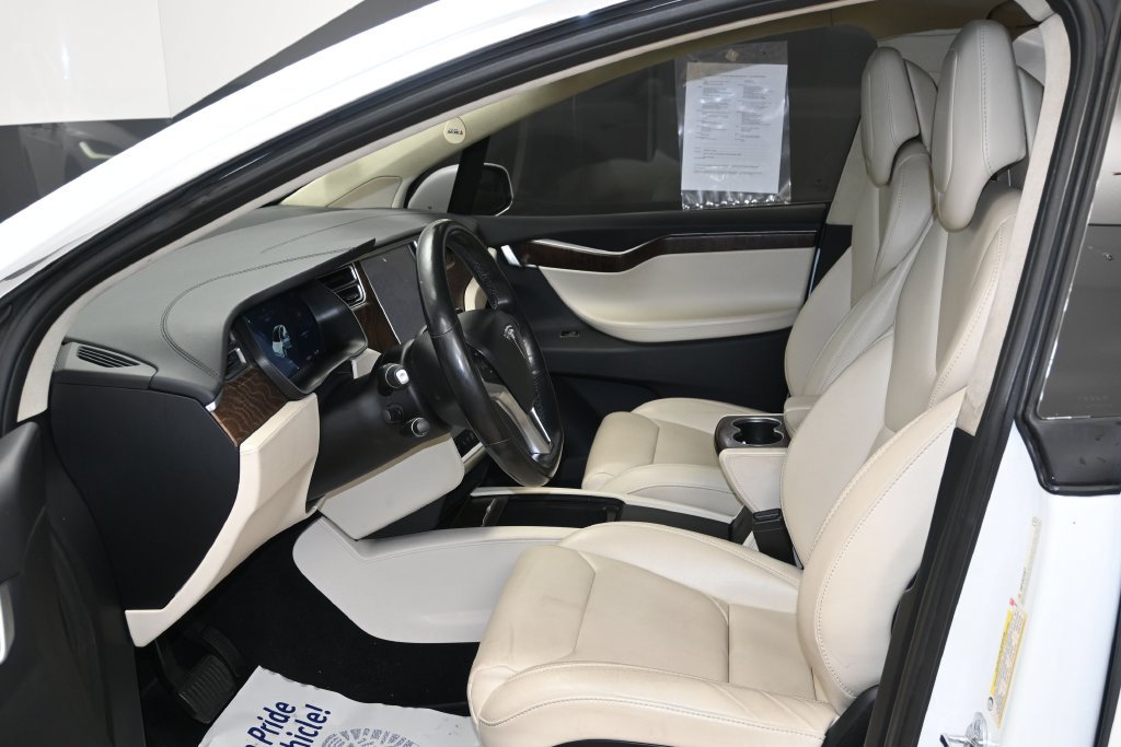 Used 2018 Tesla Model X 100D AWD/4WD image 11