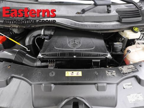 Used 2022 Mercedes-Benz Metris image 7