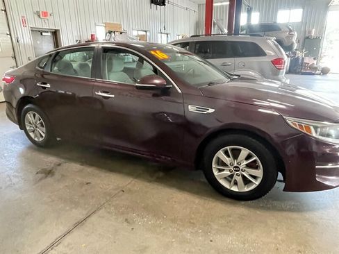 Used 2016 Kia Optima LX FWD image 5