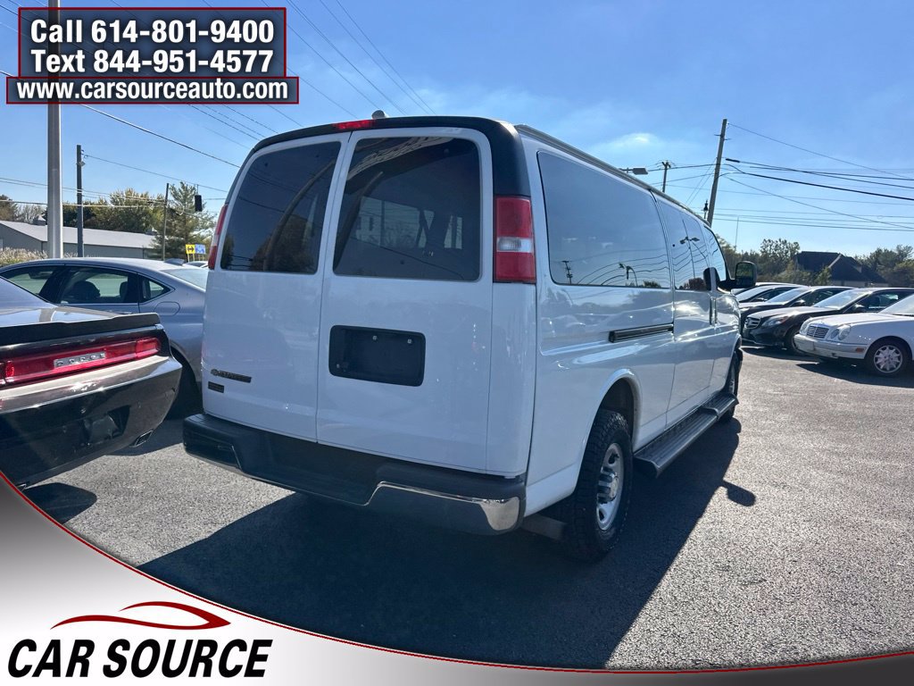 Used 2019 Chevrolet Express 3500 LT w/ LT Preferred Equipment Group RWD image 6