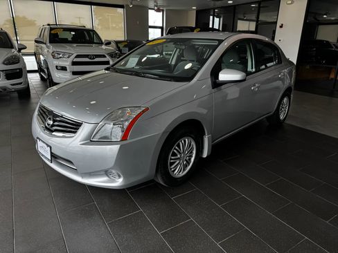 Used 2012 Nissan Sentra 2.0 FWD image 2