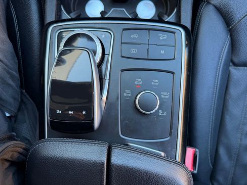 Used 2018 Mercedes-Benz GLE 43 AMG 4MATIC image 21