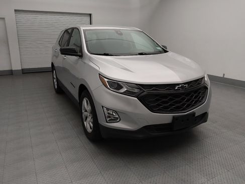 Used 2021 Chevrolet Equinox LT FWD image 14