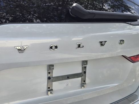 Used 2023 Volvo XC60 B5 Plus w/ Protection Package Premier image 10