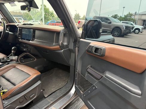 Used 2024 Ford Bronco Outer Banks AWD/4WD image 28