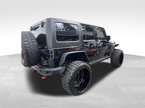 Used 2018 Jeep Wrangler Unlimited Rubicon AWD/4WD image 5