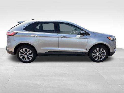 Used 2022 Ford Edge Titanium AWD/4WD image 8