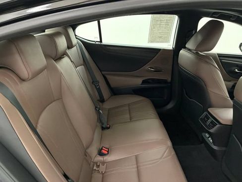 Used 2023 Lexus ES 350 w/ Protection Package (P2) FWD image 16