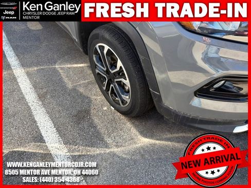 Used 2022 Jeep Compass Limited image 11