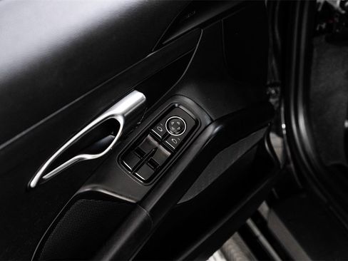 Used 2015 Porsche Cayman image 36