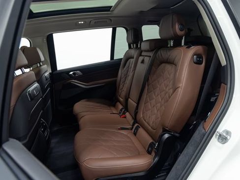 Used 2026 BMW X7 xDrive40i AWD/4WD image 23