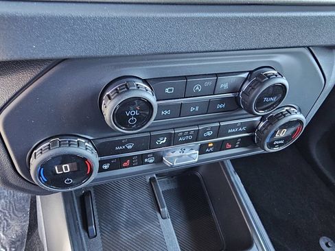 New 2026 Ford Bronco Outer Banks AWD/4WD image 30