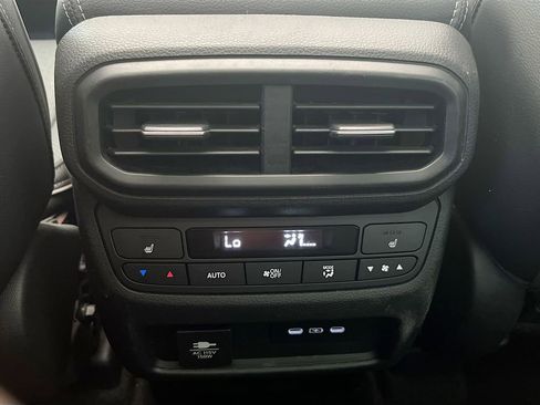 Used 2024 Honda Pilot Elite image 26