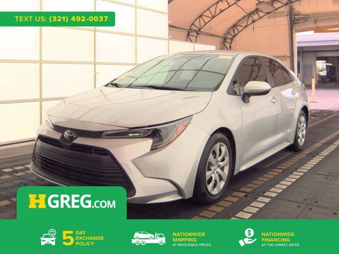 Used 2024 Toyota Corolla LE FWD image 1