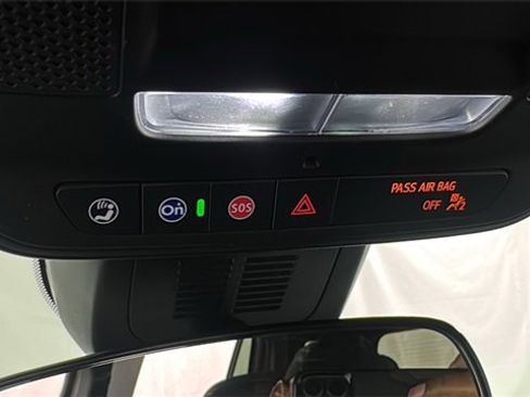 Used 2025 Chevrolet Equinox LT image 31