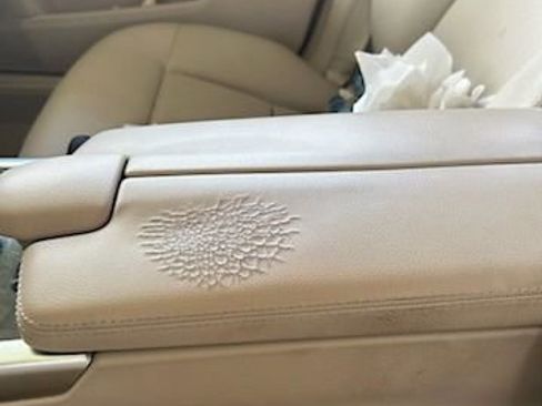 Used 2015 Mercedes-Benz E 350 Sedan image 4