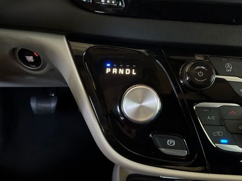 Used 2024 Chrysler Voyager LX FWD image 24
