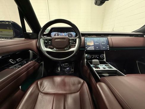 Used 2023 Land Rover Range Rover SE image 36